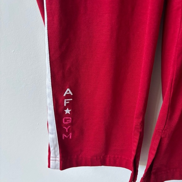 Abercrombie & Fitch Gym Issue Red Cropped Sweatpants Vintage Y2K Activewear - Picture 3 of 9